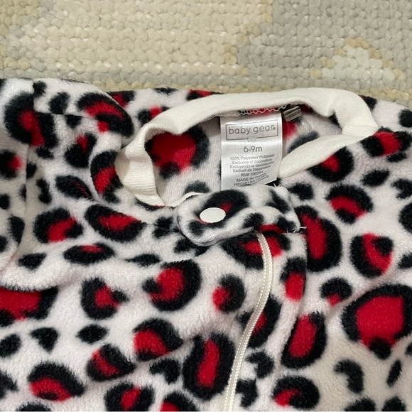 LEOPARD PAJAMAS - Picture 2 of 2